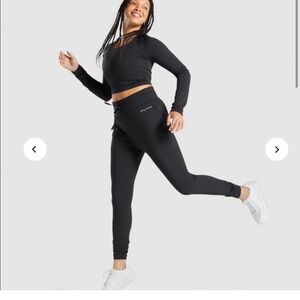 Gymshark (Whitney Simmons) joggers